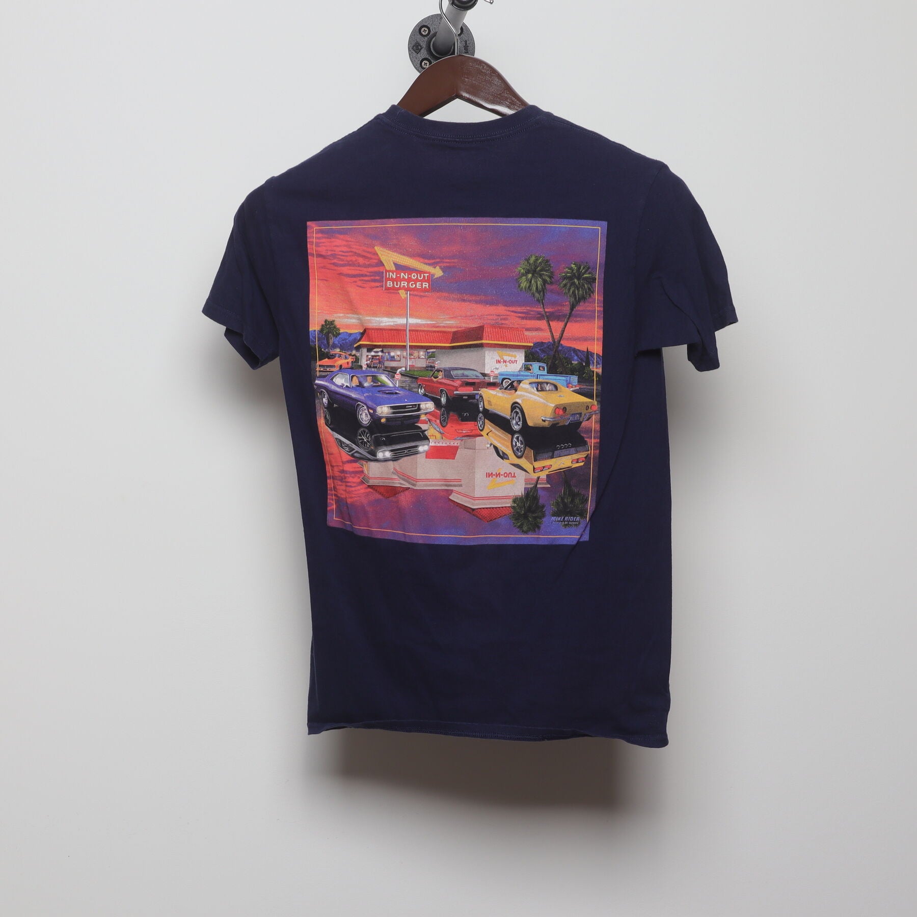 Back view of Vintage Y2K In-N-Out Burger "California Cruisin'" T-Shirt - XS