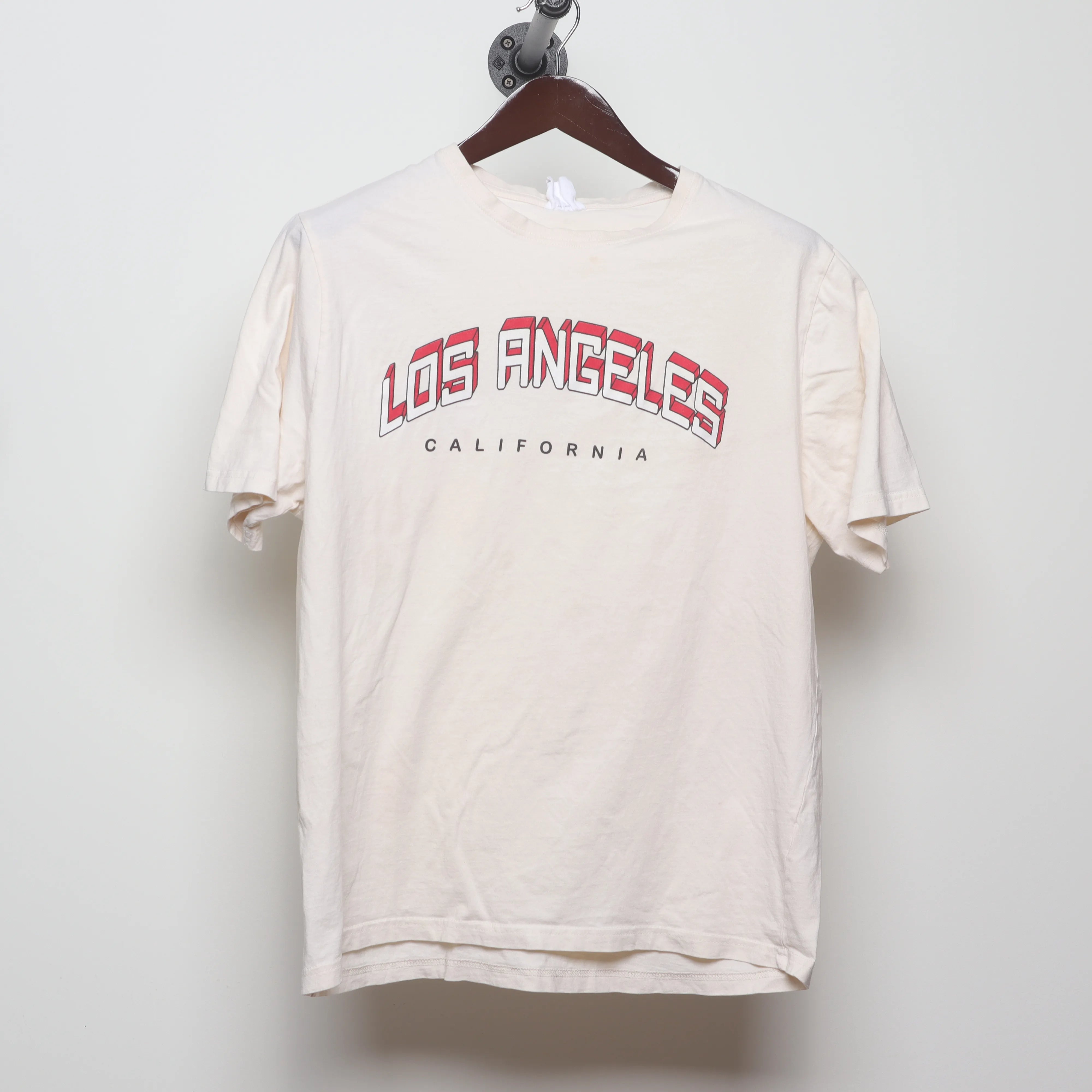 Front view of Vintage-Style Los Angeles Graphic Souvenir T-Shirt L
