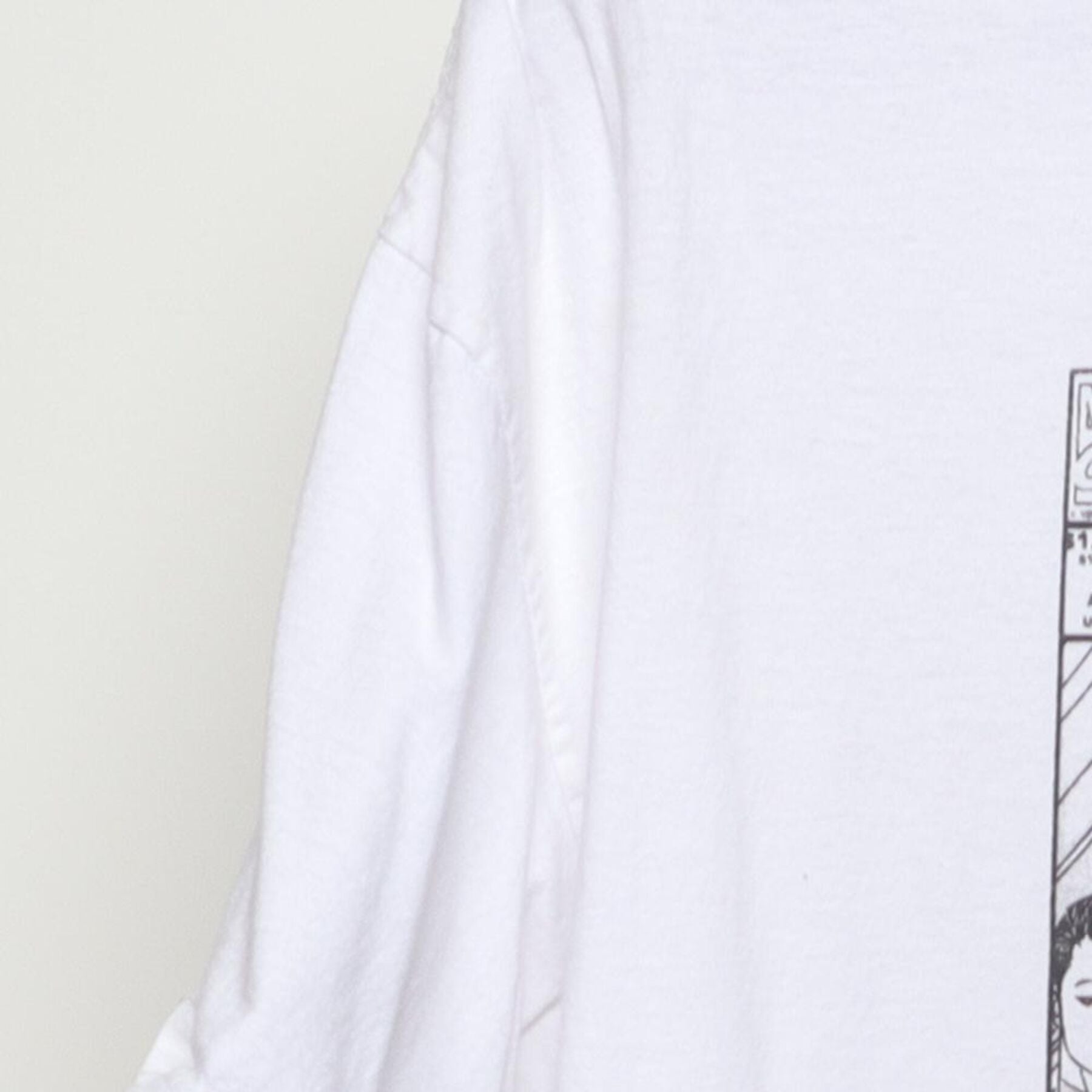 Close-up of the Left sleeve on the Vintage 1980s Marvel Comics "X-Men #133 Comic Cover" T-Shirt - L