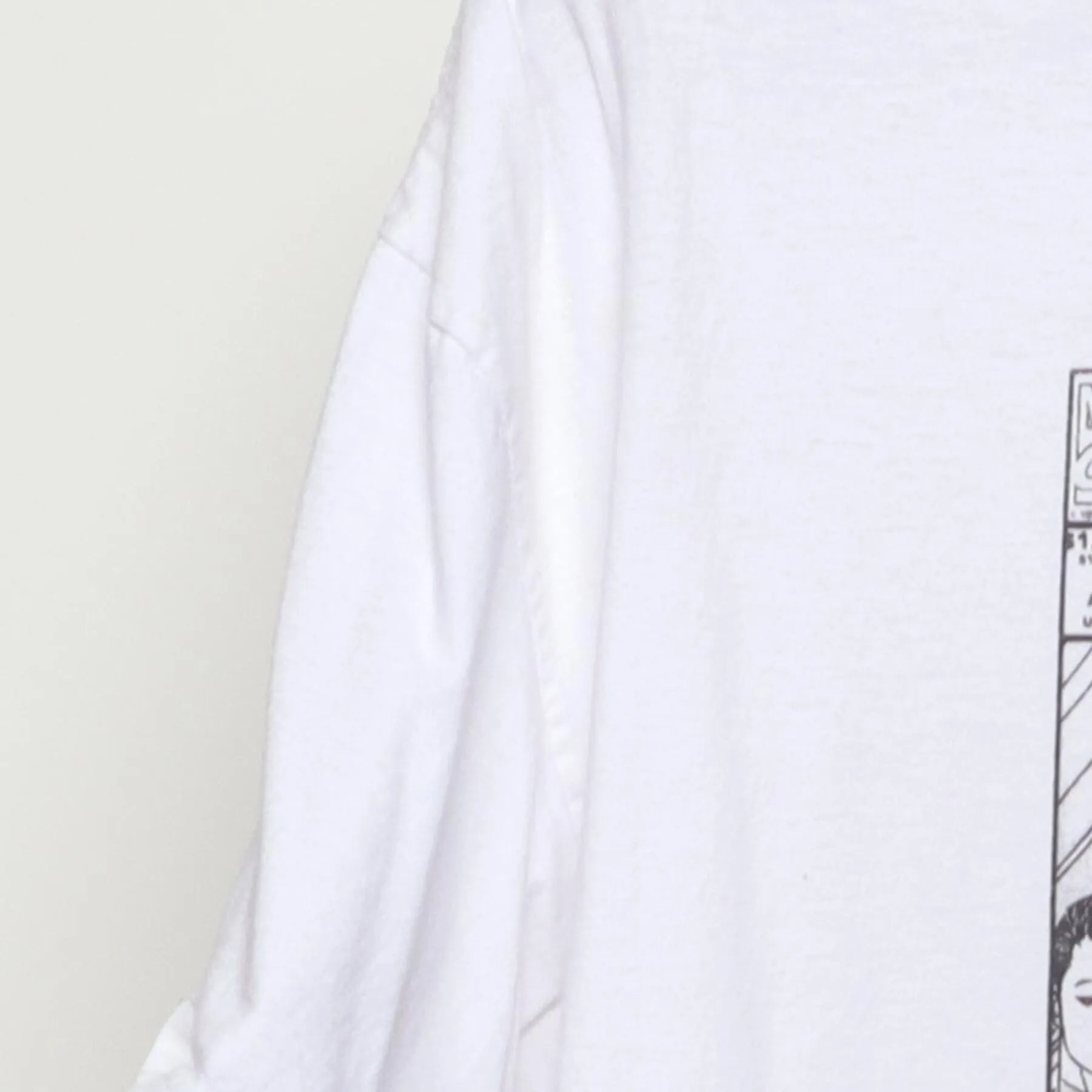 Close-up of the Left sleeve on the Vintage 1980s Marvel Comics "X-Men #133 Comic Cover" T-Shirt - L