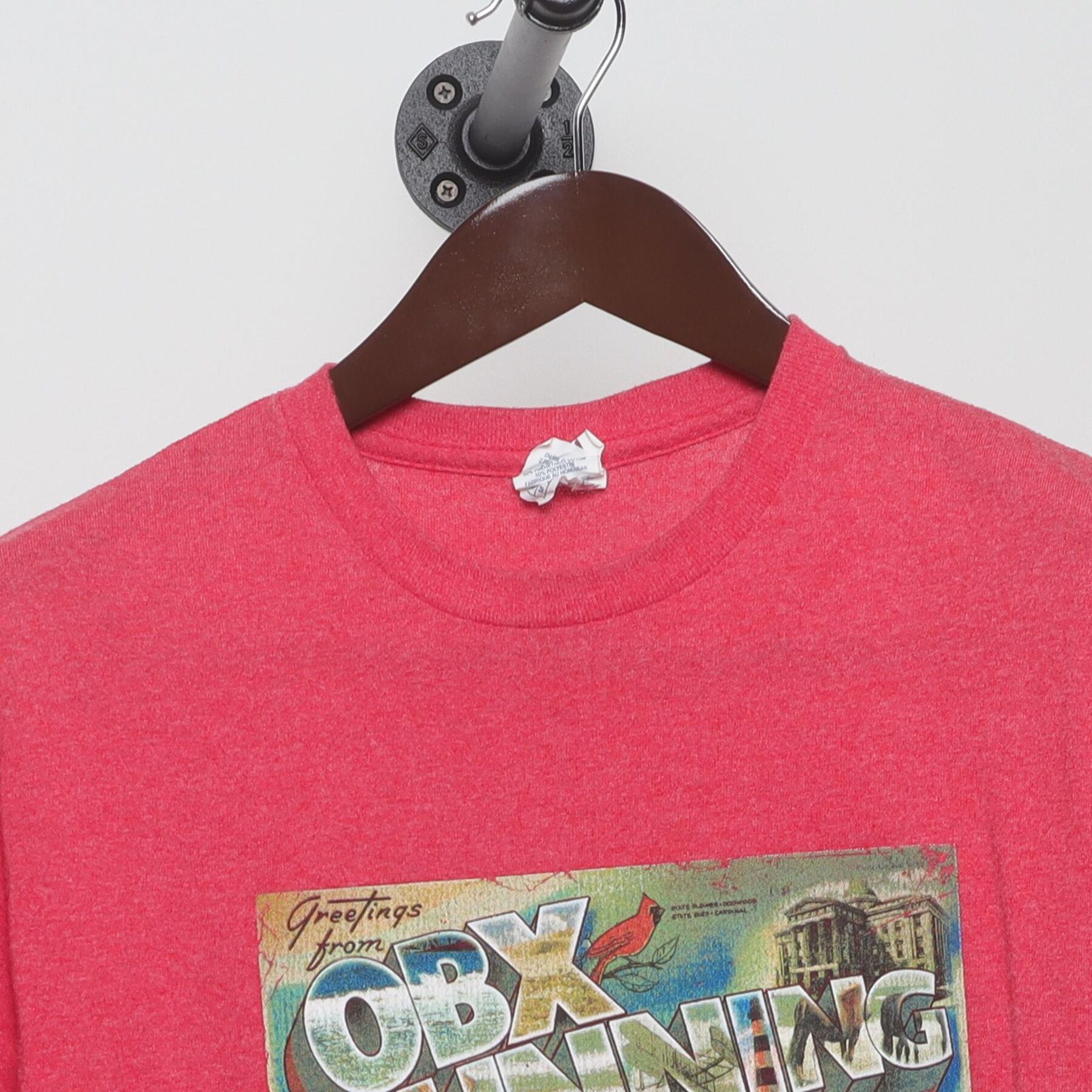 Close-up of the collar and tag on the Vintage Y2K OBX Running Company "Greetings from OBX" Postcard T-Shirt - S