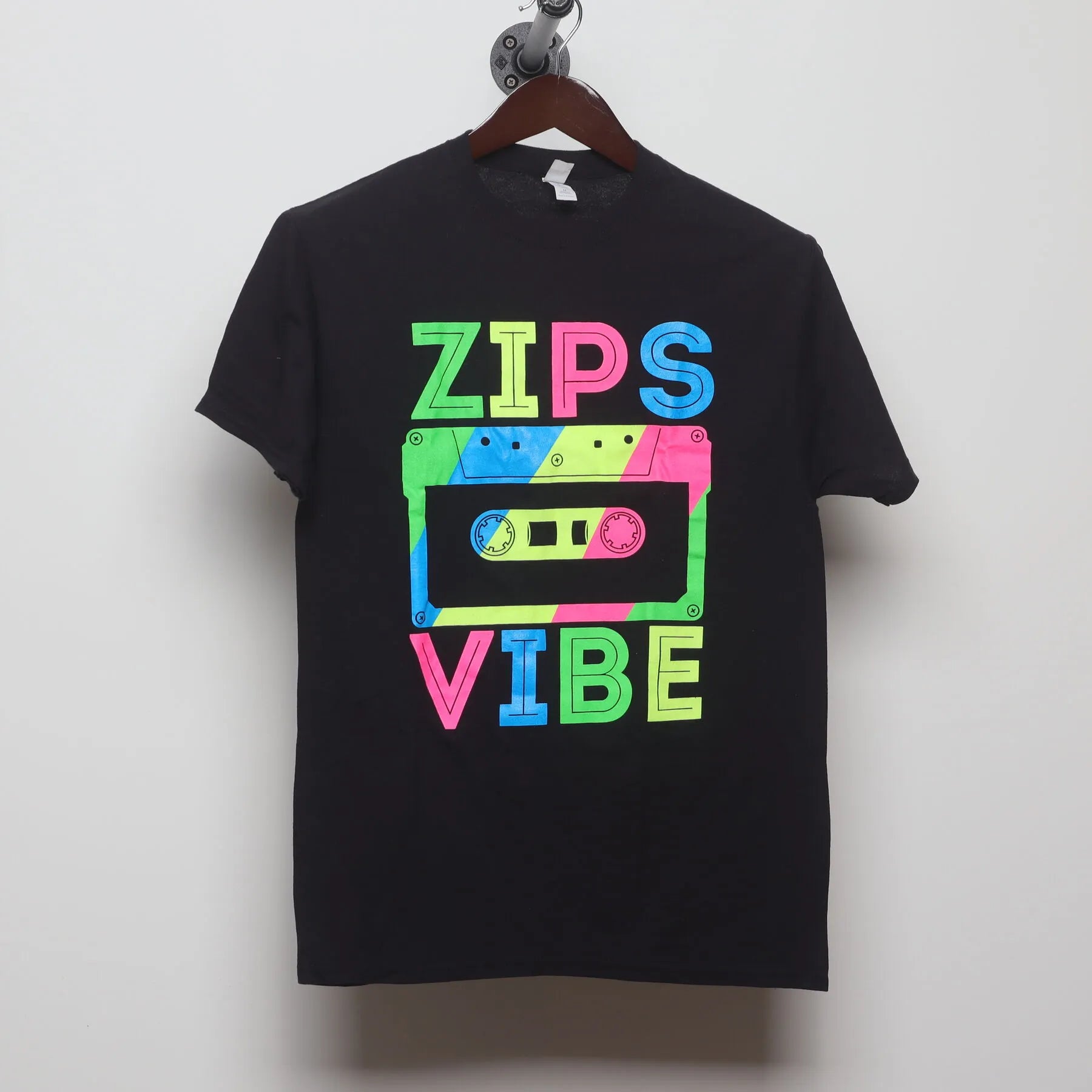 Front view of Vintage Y2K Akron Zips "Zips Vibe Cassette" T-Shirt - S
