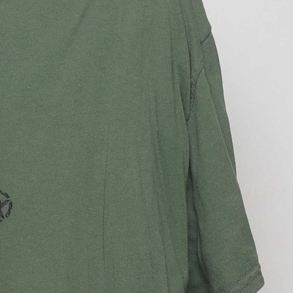 Close-up of the sleeve on the Vintage Y2K Baddest Mudrun "Welcome to the Badlands" T-Shirt - XL