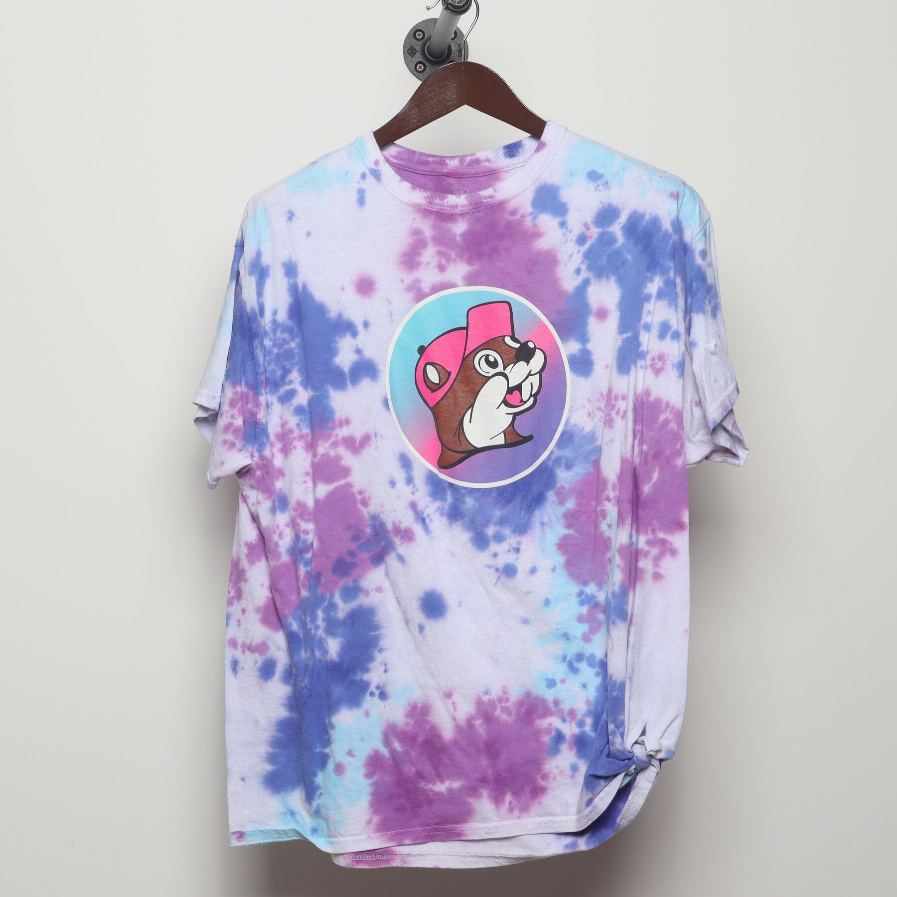 Front view of Vintage Y2K Buc-ee's "Take Me To Buc-ee's Road Trip" T-Shirt - XL