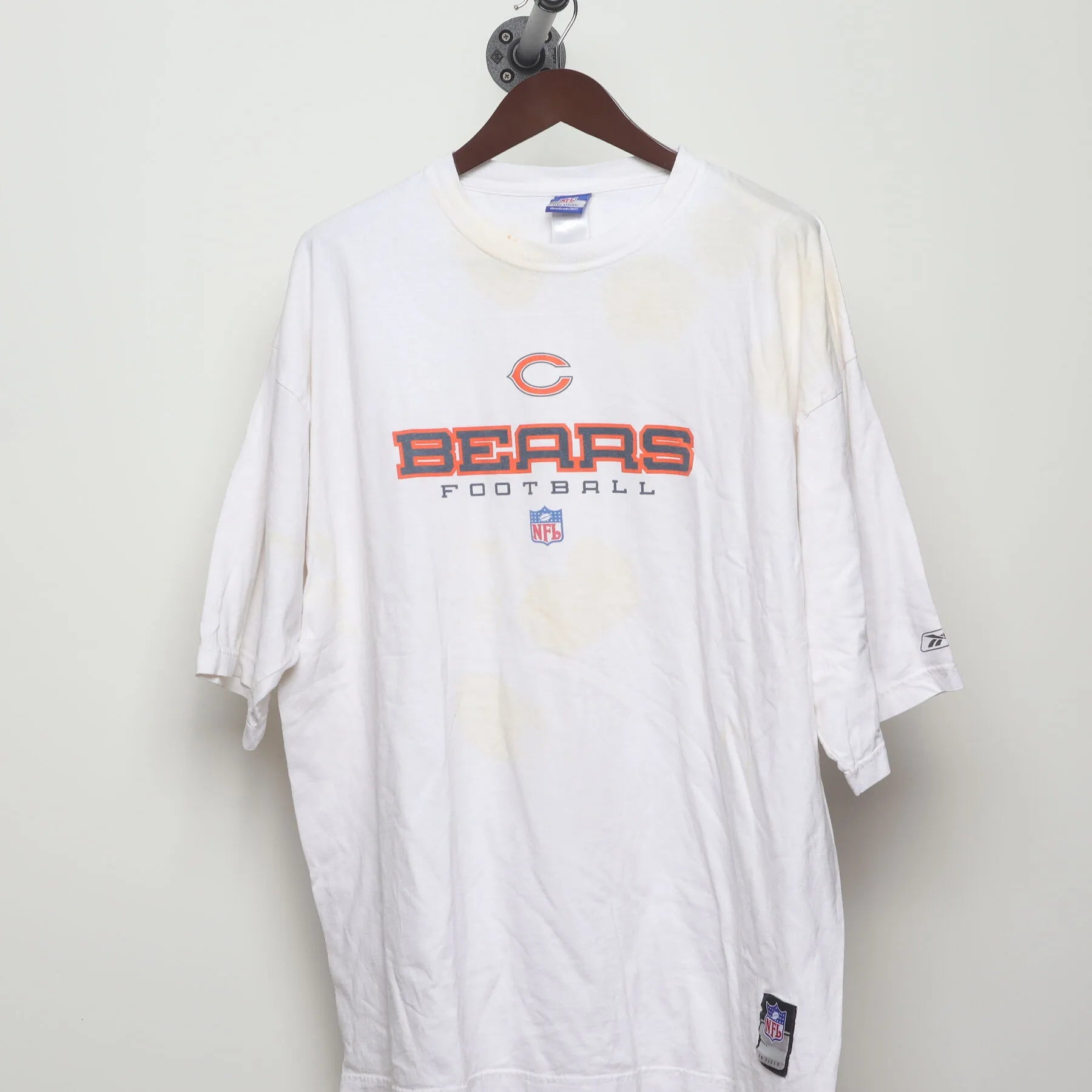 Front view of Vintage Y2K Chicago Bears "Bears Football" T-Shirt - XXL