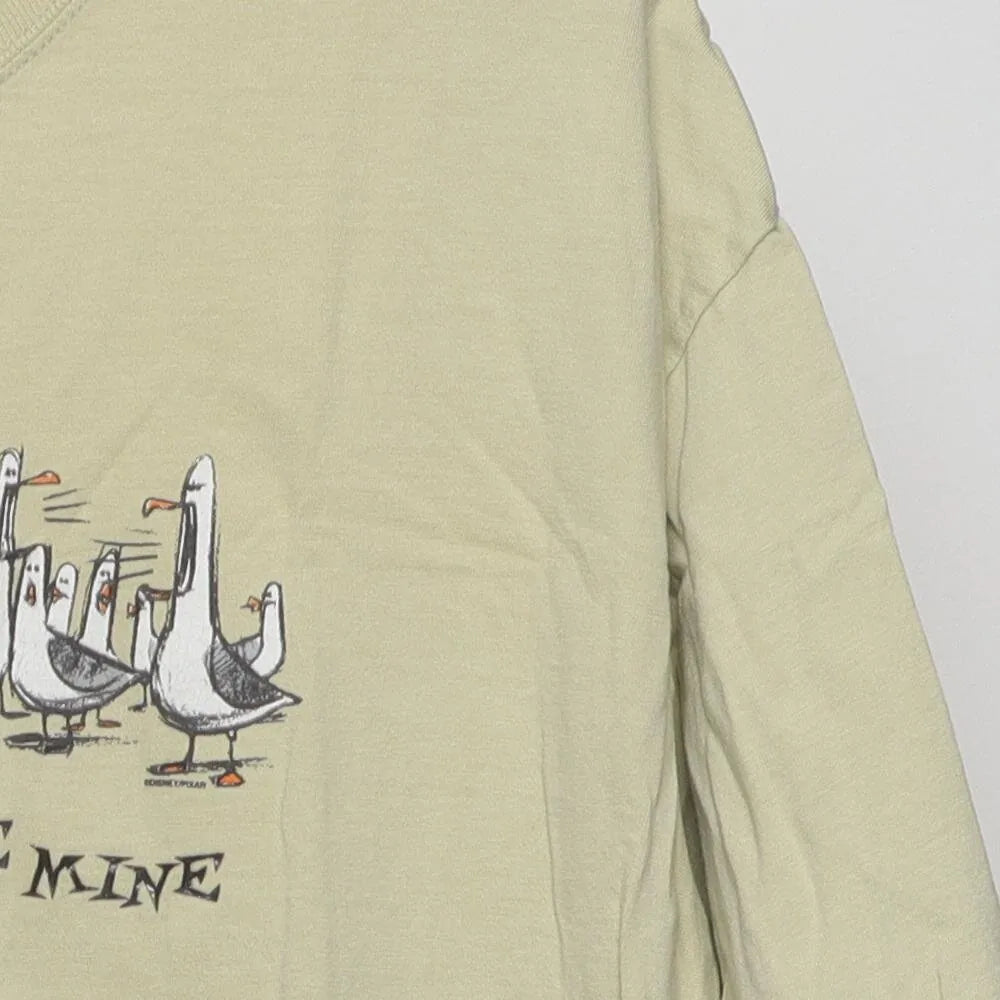 Close-up of the sleeve on the Vintage Y2K Disney / Pixar "Finding Nemo Mine Mine" T-Shirt - XL