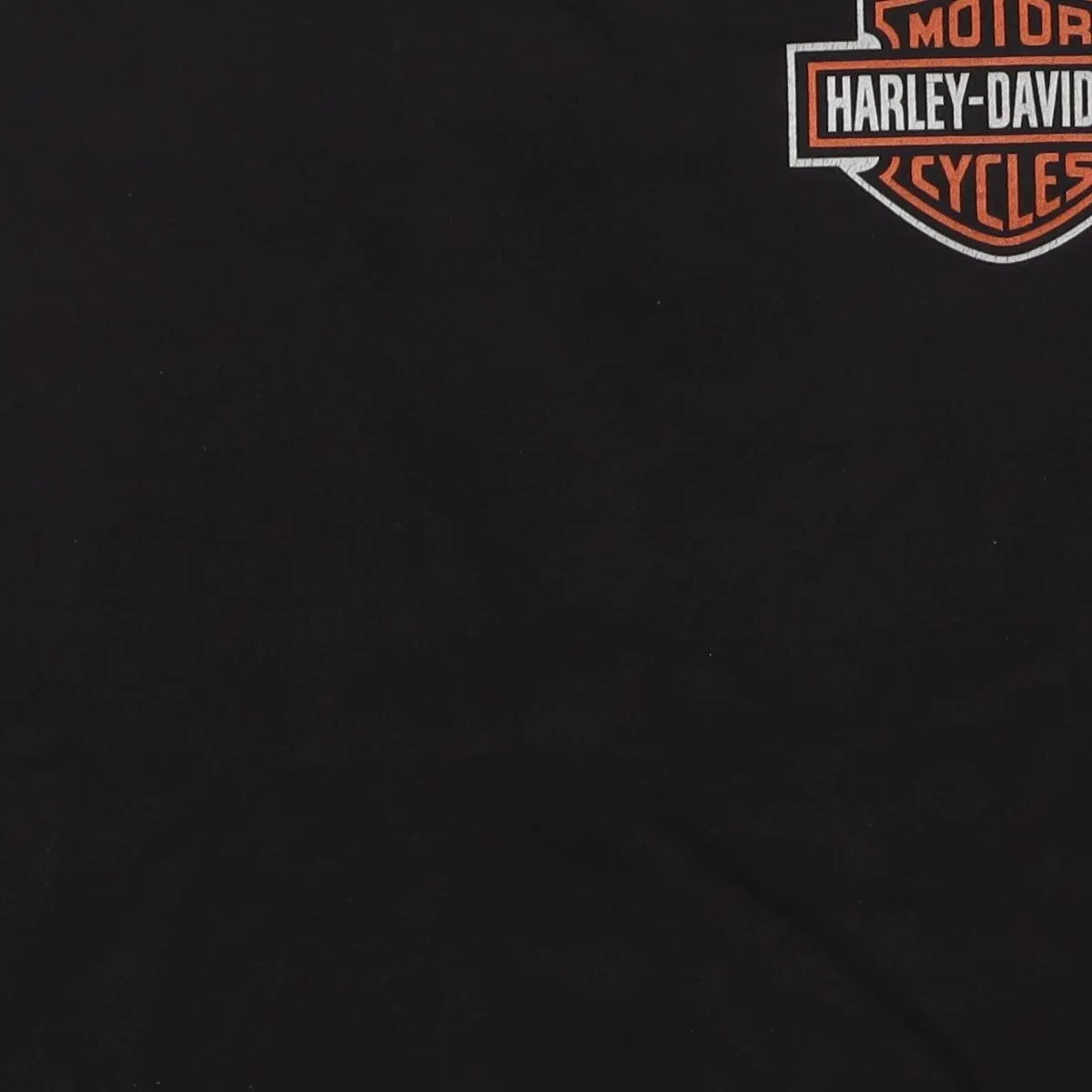 Close-up of the main graphic on the Vintage Y2K Harley-Davidson "Bar & Shield Logo" T-Shirt - M