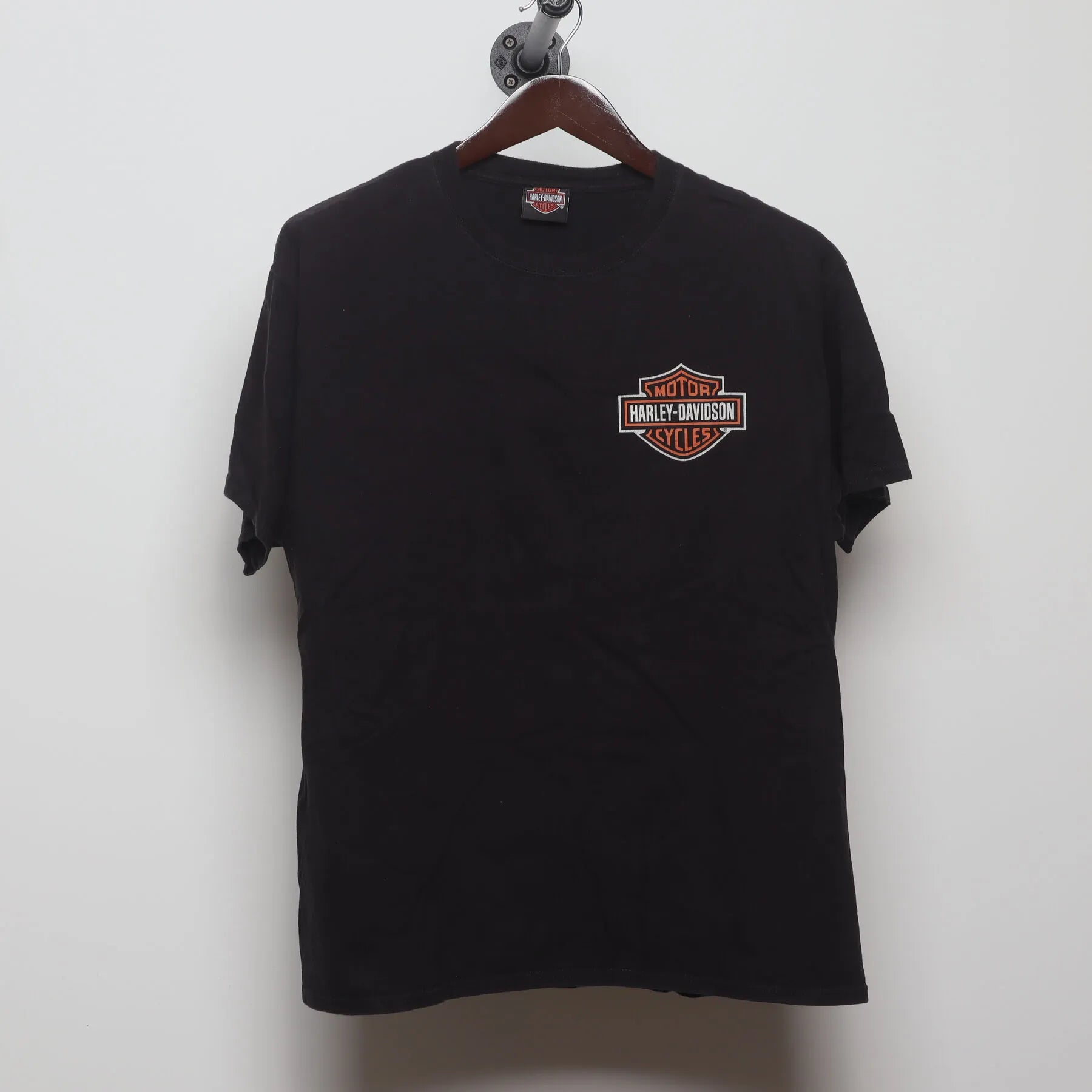 Front view of Vintage Y2K Harley-Davidson "Bar & Shield Logo" T-Shirt - M