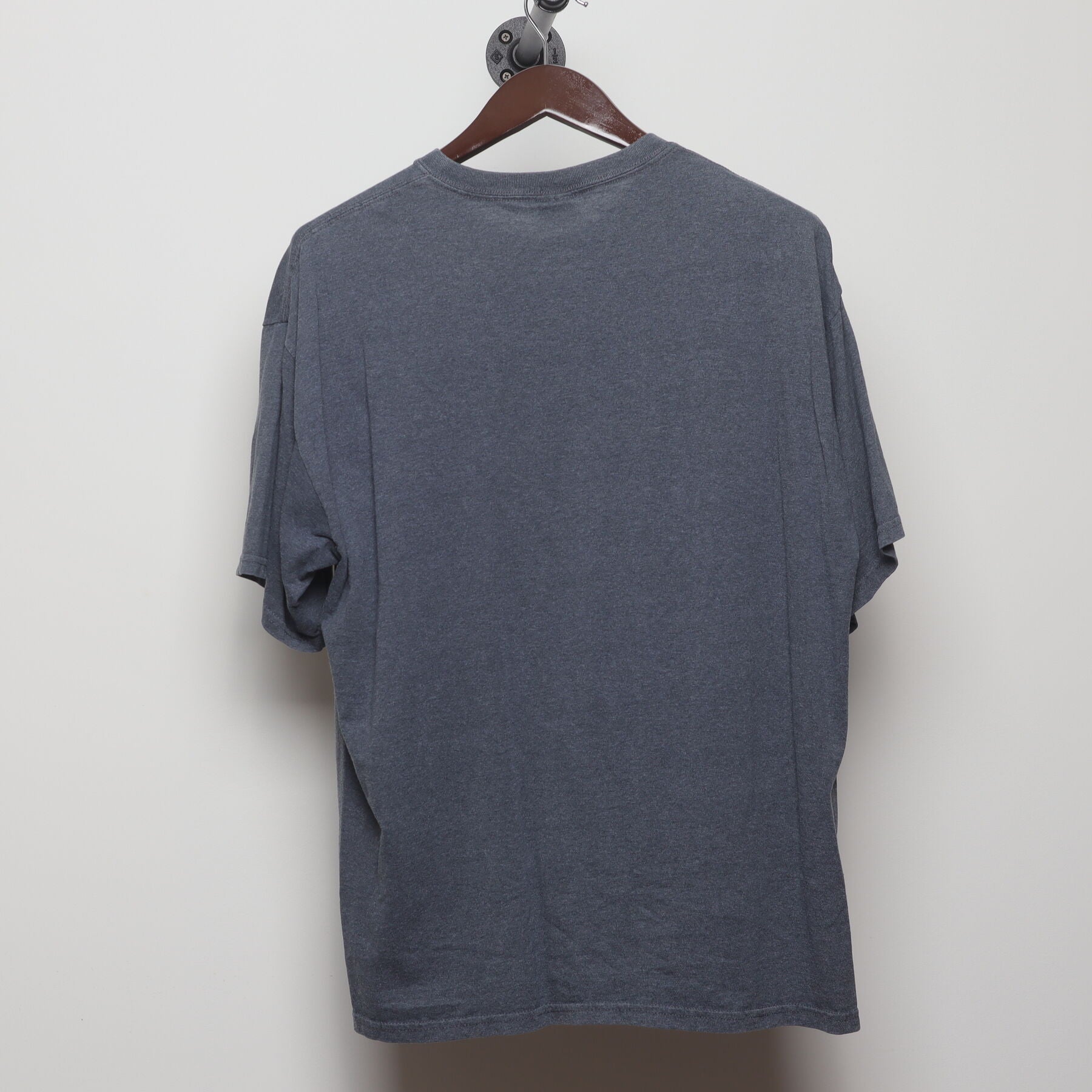 Back view of Vintage Y2K Unleash Break "Tribal Logo" T-Shirt - L