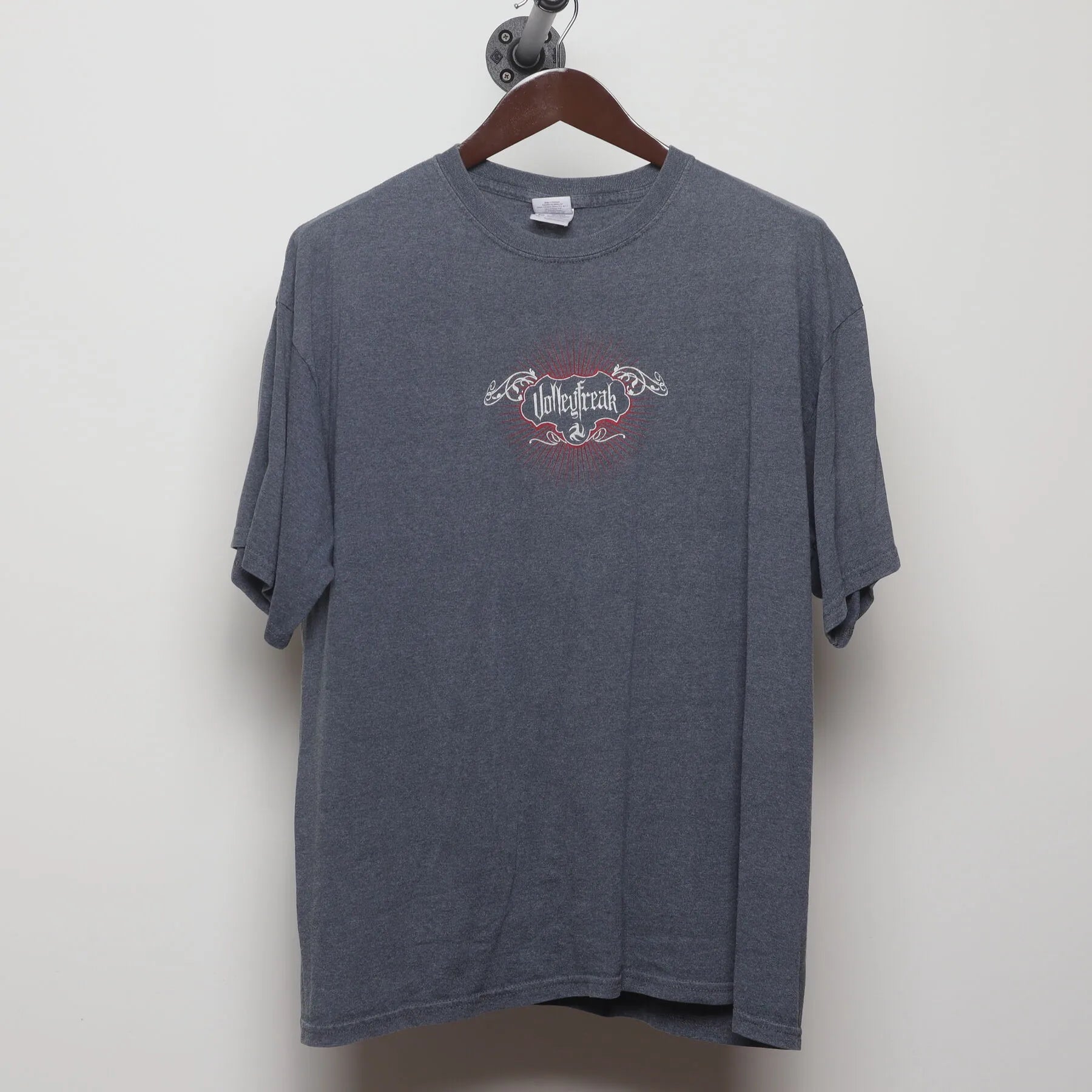 Front view of Vintage Y2K Unleash Break "Tribal Logo" T-Shirt - L