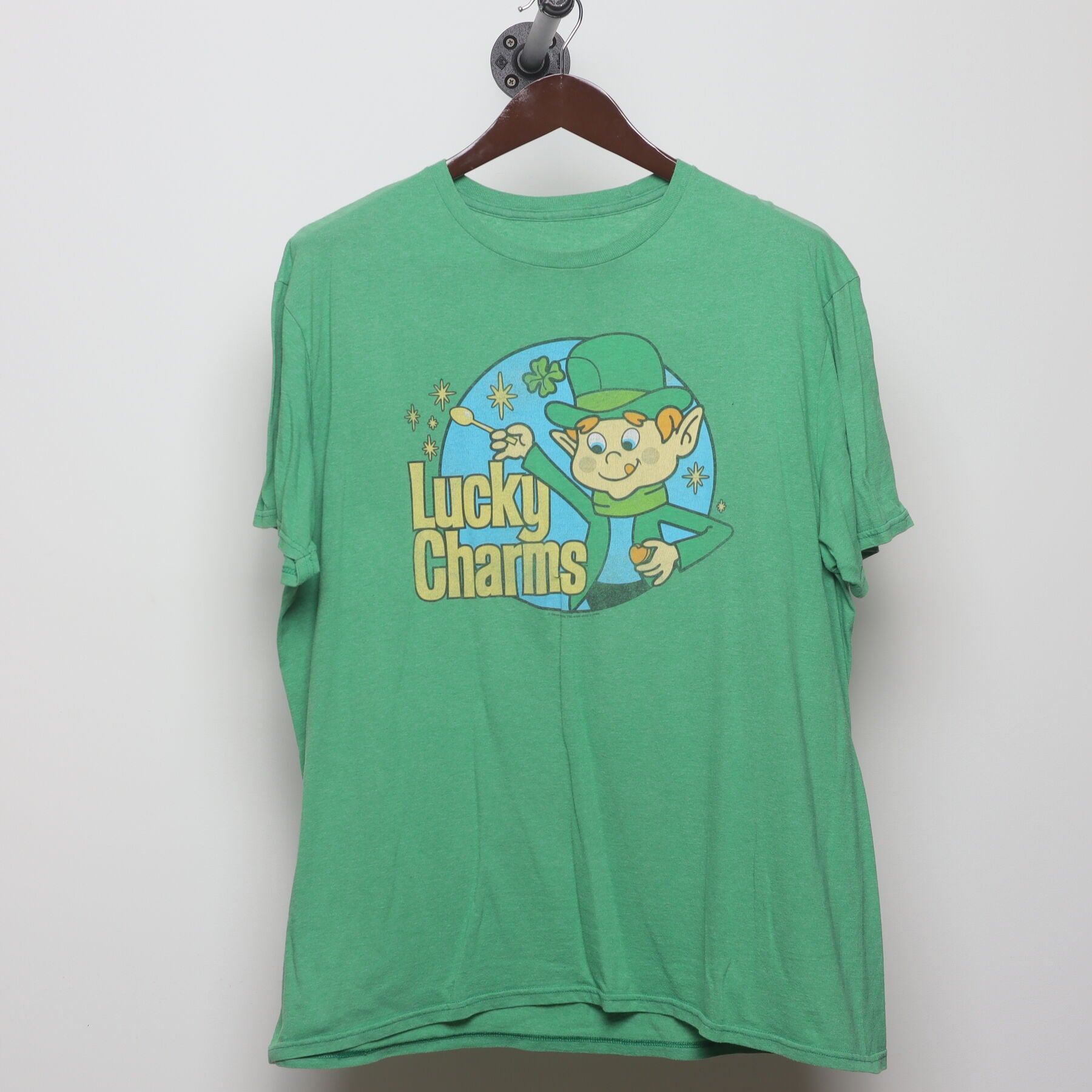 Front view of Vintage Y2K Lucky Charms "Lucky the Leprechaun" T-Shirt - XL