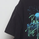Close-up of the Left sleeve on the Vintage Y2K Pink Floyd "The Wall Scream" T-Shirt - L