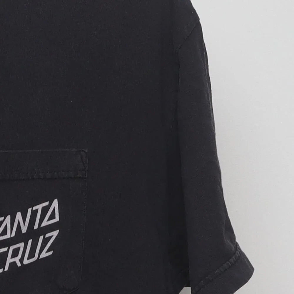 Close-up of the sleeve on the Vintage Y2K Santa Cruz "Sunset Dot Logo" T-Shirt - M