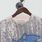 Close-up of the collar and tag on the Vintage Y2K Sonic The Hedgehog "Grunge Graphic" T-Shirt - M