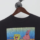 Close-up of the collar and tag on the Vintage Y2K SpongeBob SquarePants "SpongeBob & Patrick" T-Shirt - M