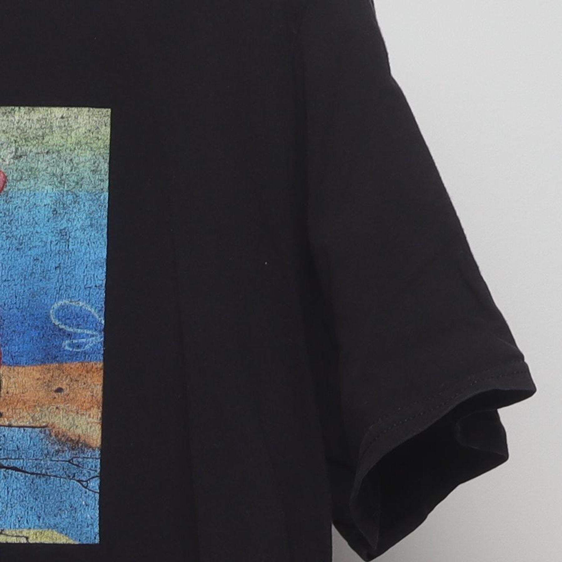 Close-up of the single stitch sleeve on the Vintage Y2K SpongeBob SquarePants "SpongeBob & Patrick" T-Shirt - M