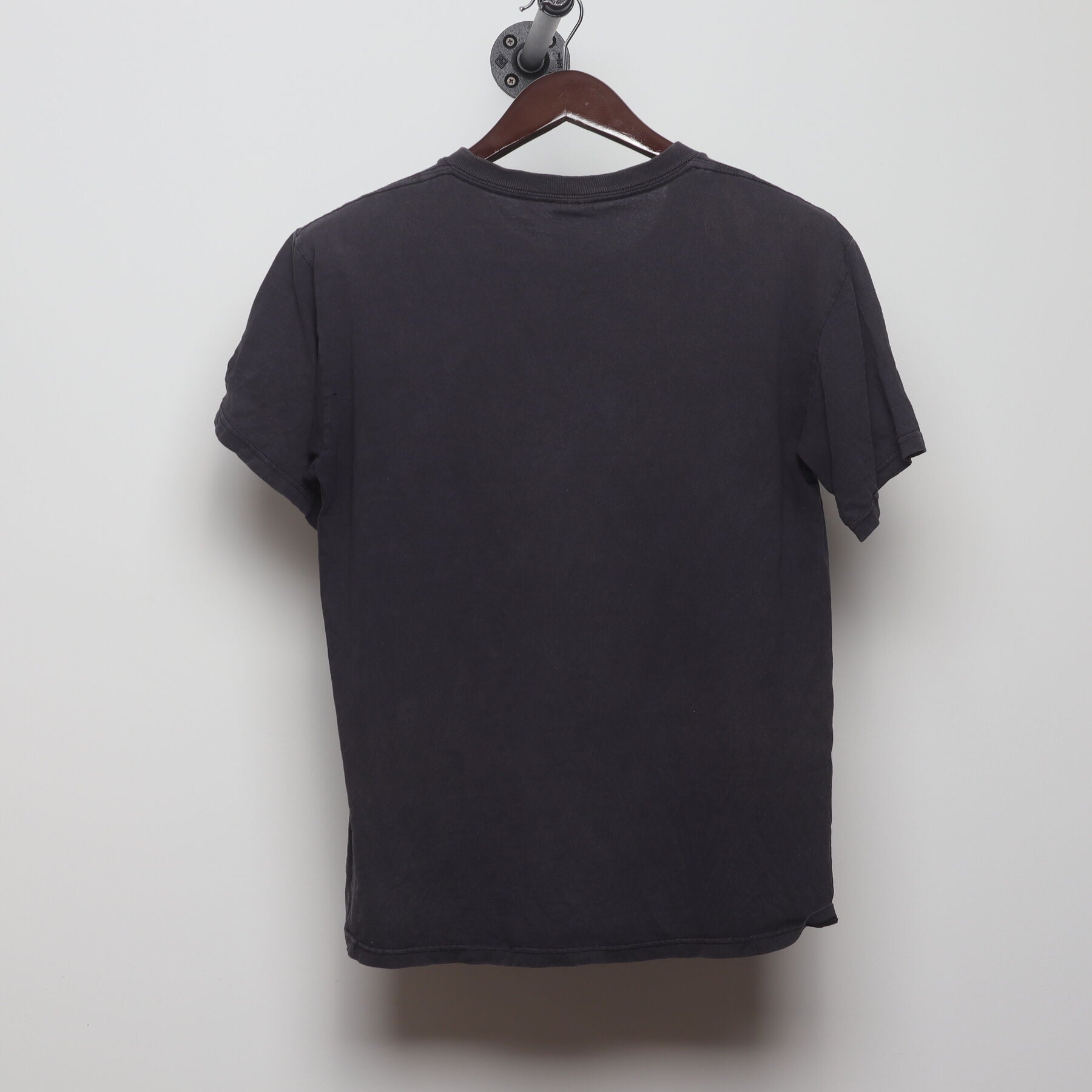 Back view of Vintage Y2K The Dark Knight "The Joker" T-Shirt - M