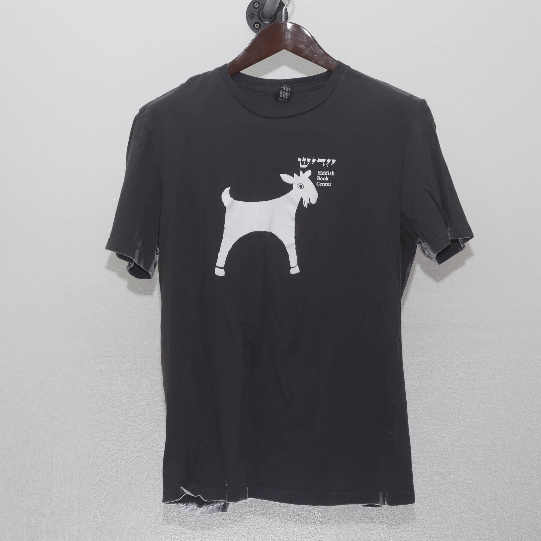 Front view of Vintage Y2K Yiddish Book Center "Goat Graphic" T-Shirt - M